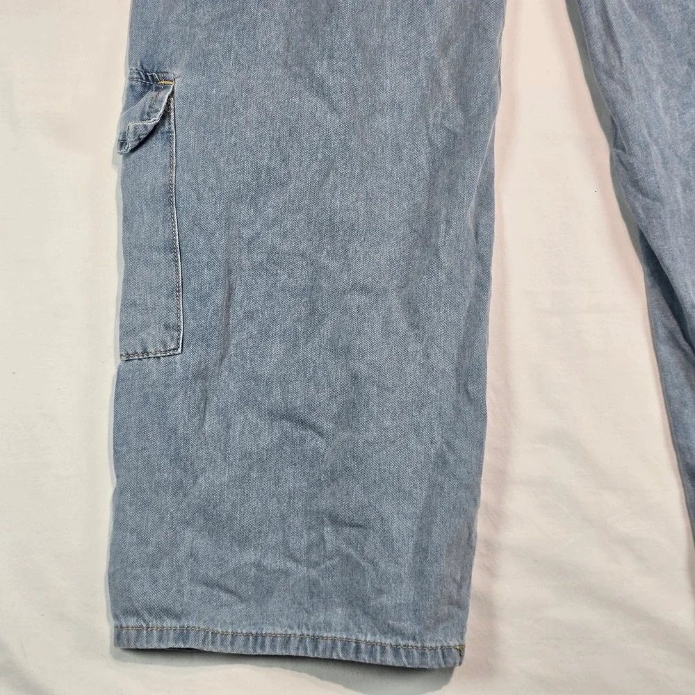 Zoe by Zoe + Phoebe High Rise Wide Leg Cargo Jeans Light Wash Blue Size 9 NWT